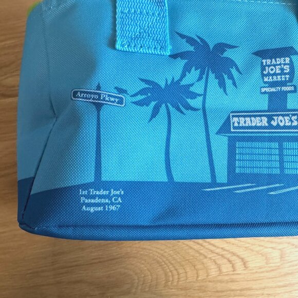 TRADER JOE's 2025 Mini Insulated Reusable Tote Bag, Turquoise - Picture 12 of 16